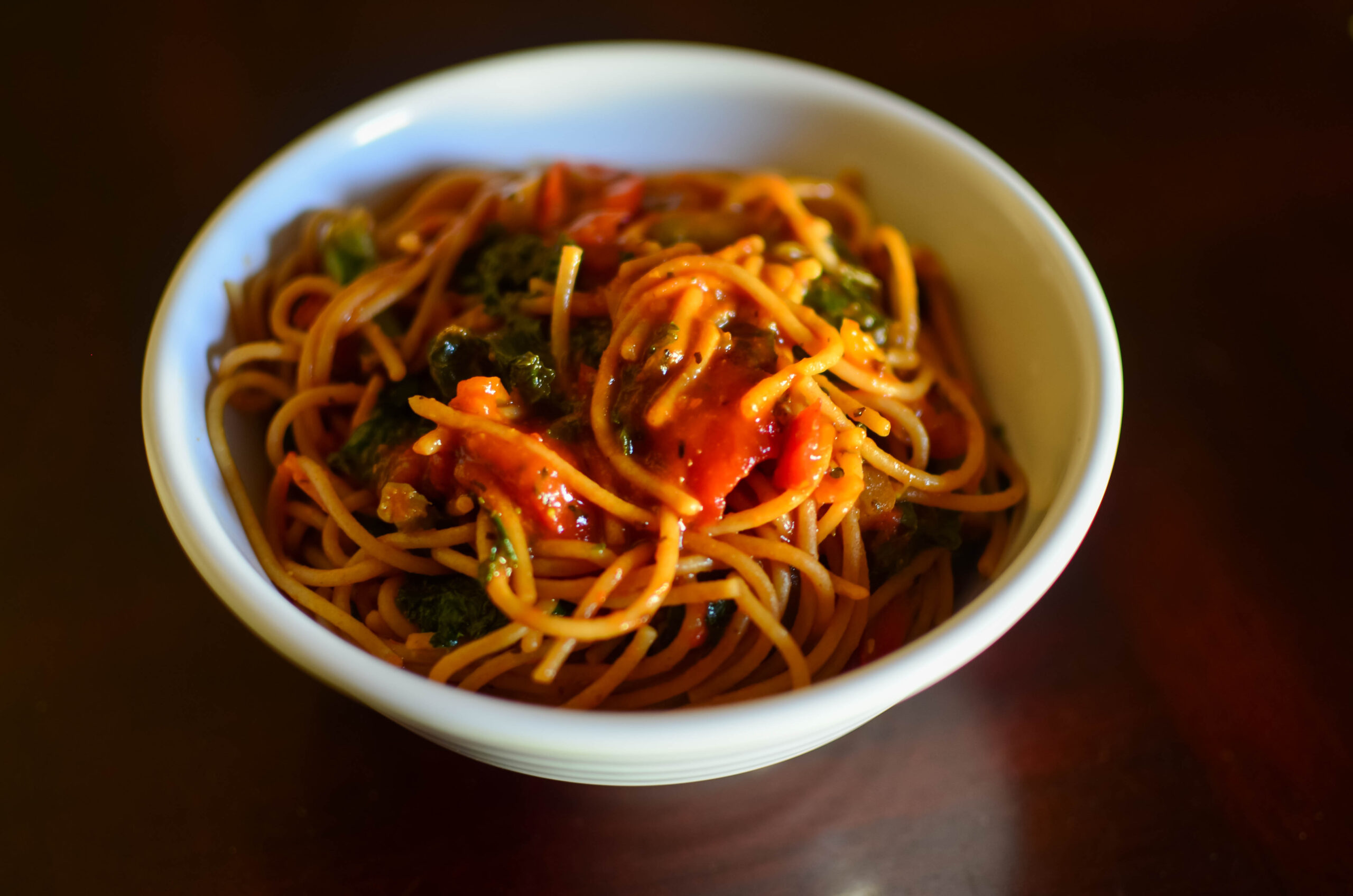 One Pot Pasta: Kale, Broccoli and Roasted Peppers Spaghetti